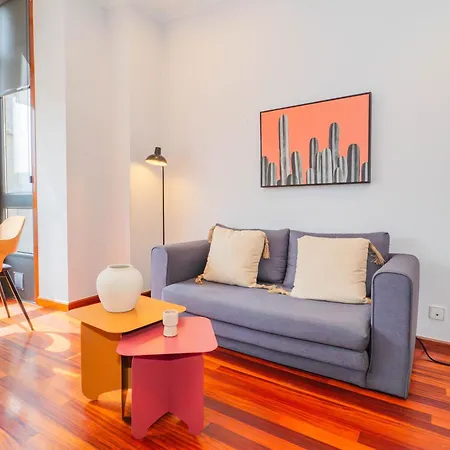 Apartment High Class, Vialia